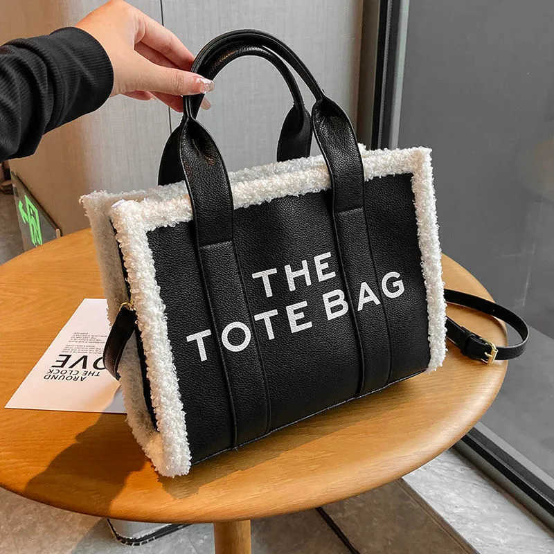 Tote Bag The PU Leather Marc Fashion Handbags Bag With Large Capacity Shoulder For Women Wallets Letter Printed Tote Bag Multi Colors Totes, Red
Tote Bag The PU Leather Marc Fashion Handbags Bag With Large Capacity Shoulder For Women Wallets Letter Printed Tote Bag Multi Colors Totes, Red