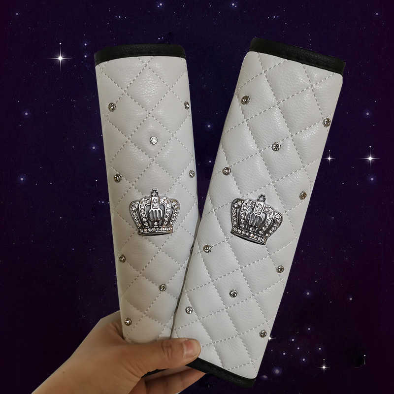 Safety Belts Accessories 2pcs Fashion Rhinestone Leather Car Sefety Seat Belt Cover Crystal Crown Universal Shoulder Pad Car Styling Interior Accessor