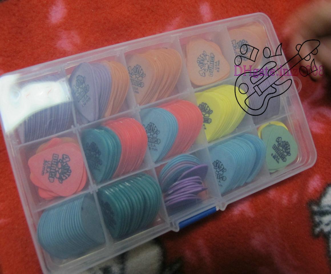 300 piece Guitar Picks 05 06 073 088 10 114 caseMixed Guitar Picks with case POM6486429
300 piece Guitar Picks 05 06 073 088 10 114 caseMixed Guitar Picks with case POM6486429