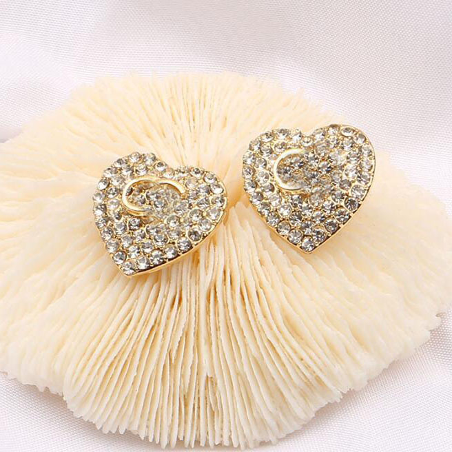 Mixed Simple 18K Gold Plated Luxury Brand Designers Letters Stud Heart Geometric Famous Women Round Crystal Rhinestone Pearl Earring Wedding Jewerlry
Mixed Simple 18K Gold Plated Luxury Brand Designers Letters Stud Heart Geometric Famous Women Round Crystal Rhinestone Pearl Earring Wedding Jewerlry