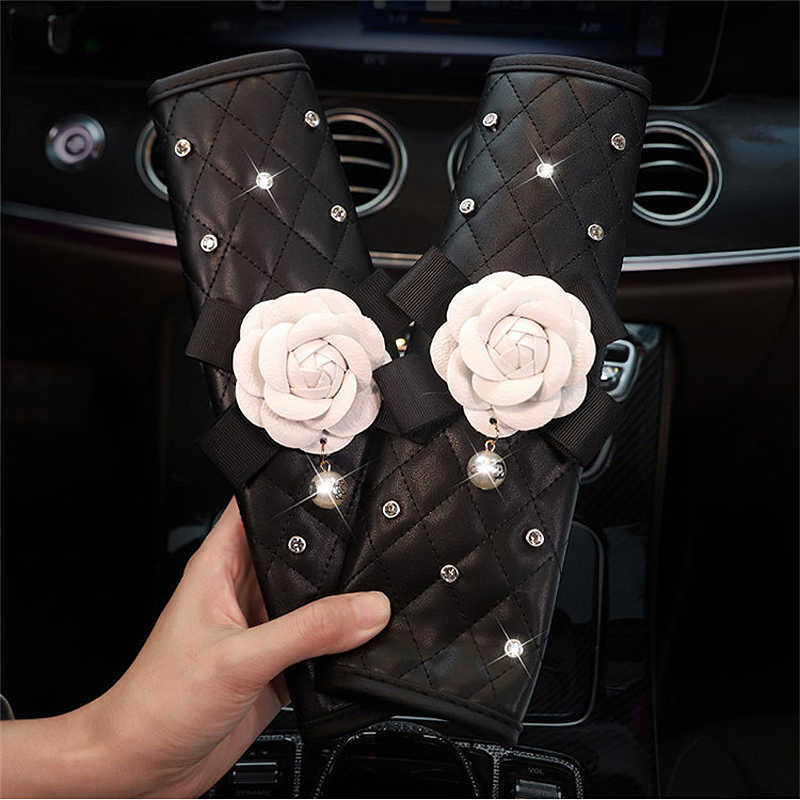 Safety Belts Accessories 2pcs Fashion Rhinestone Leather Car Sefety Seat Belt Cover Crystal Crown Universal Shoulder Pad Car Styling Interior Accessor