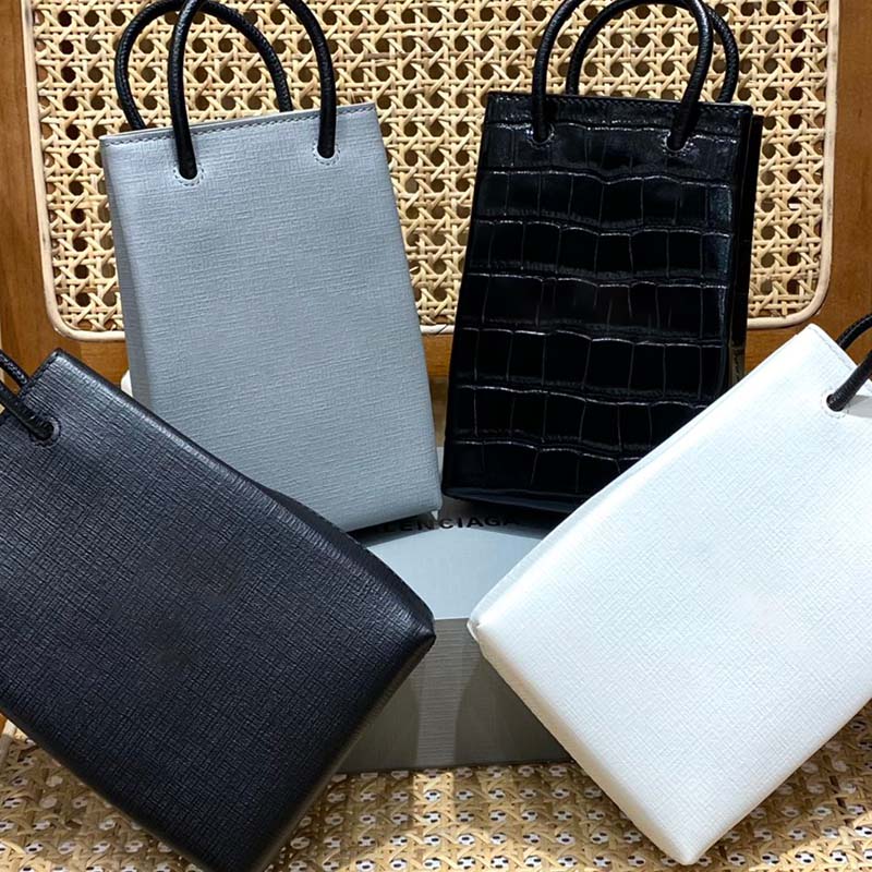 Luxury Designer Handbag Purse Women Shoulder Bag Leather Crossbody Messenger Bags Chain Coin Pillow Cross Body Tote Wallet Handbags Solid color small square bag, White
Luxury Designer Handbag Purse Women Shoulder Bag Leather Crossbody Messenger Bags Chain Coin Pillow Cross Body Tote Wallet Handbags Solid color small square bag, White