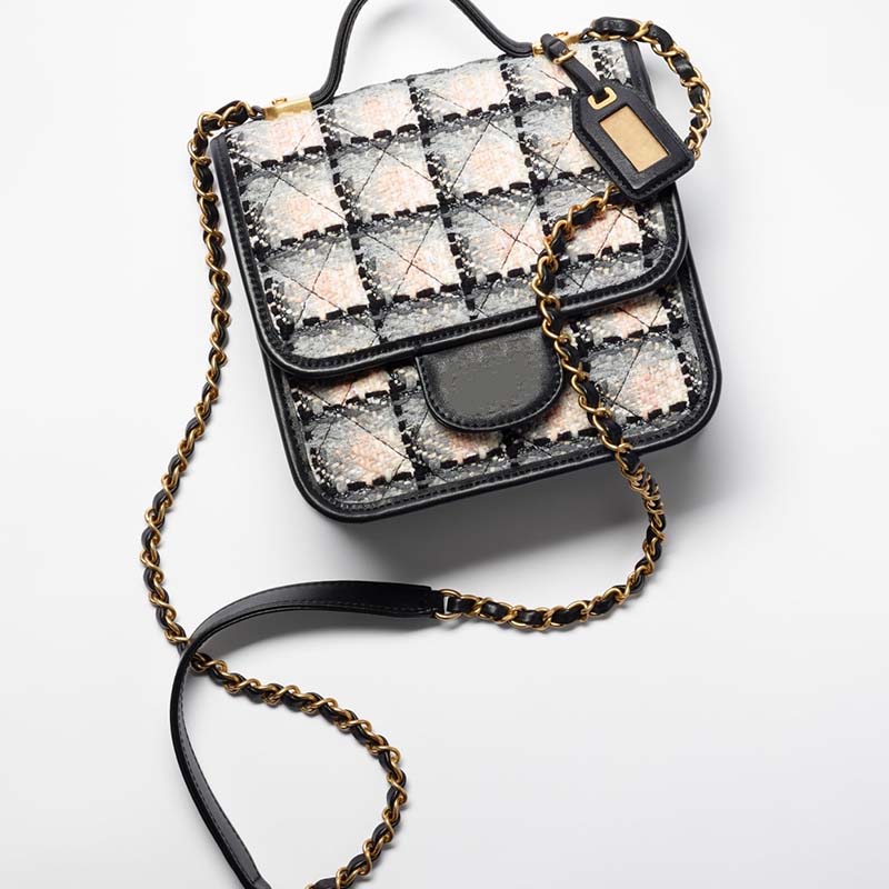 Top Luxury Designer Shoulder Bag superior quality Black and White Gradual Qianniao Advanced Rare Handbag Best Selling Wallet Women Crossbody Bag Simple generous, Black1
Top Luxury Designer Shoulder Bag superior quality Black and White Gradual Qianniao Advanced Rare Handbag Best Selling Wallet Women Crossbody Bag Simple generous, Black1