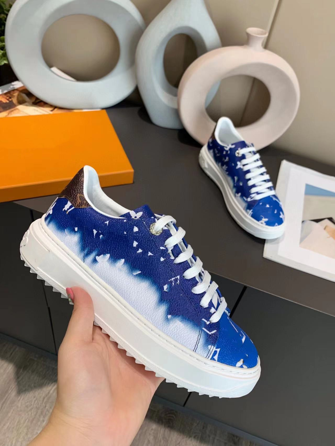 latest The Red blue TIME OUT casual shoes transparent printing luxury ladies sneakers canvas men and women fashion shoes
latest The Red blue TIME OUT casual shoes transparent printing luxury ladies sneakers canvas men and women fashion shoes