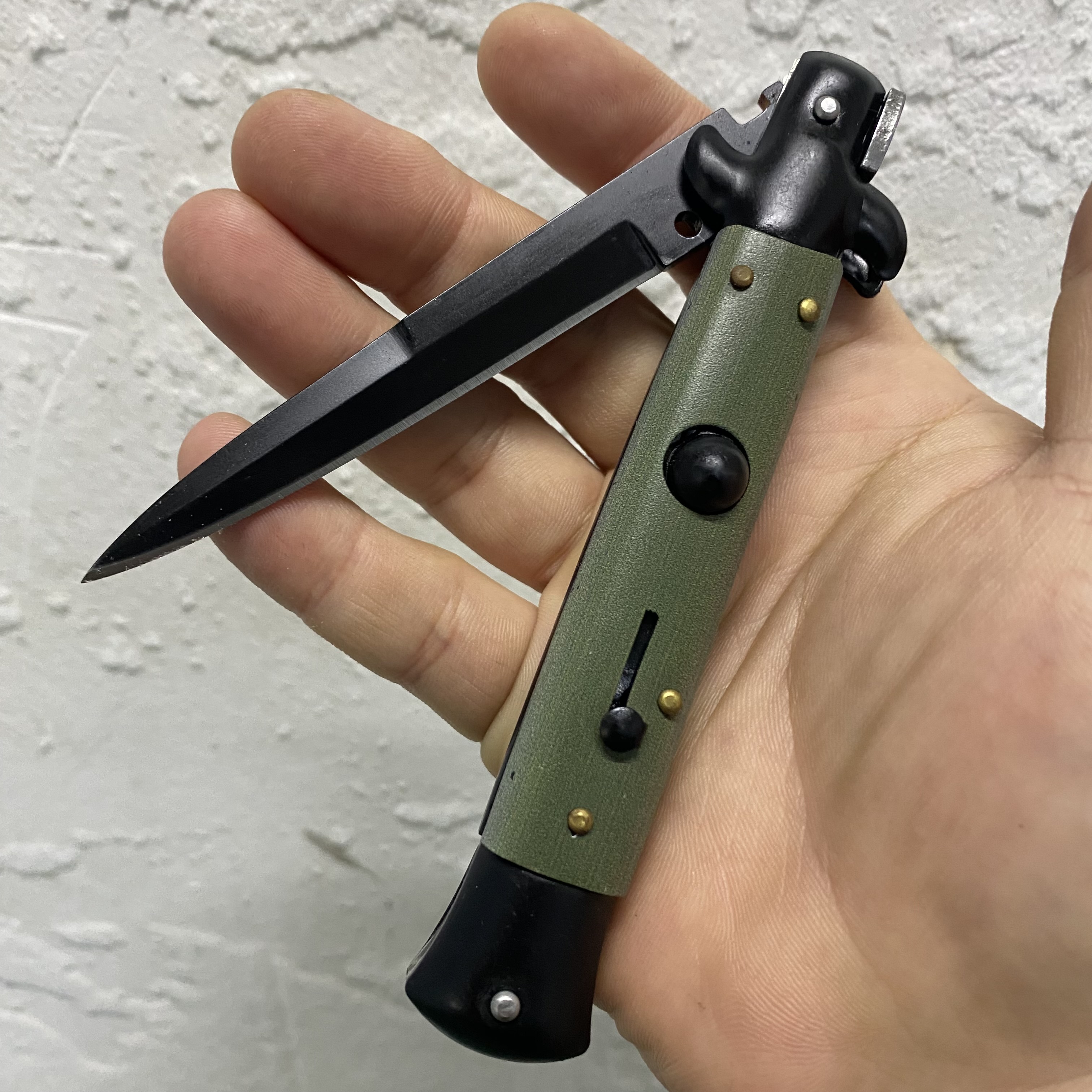 Tactical Folding pocket Knife Italian Mafia Stiletto Automatic Horizontal Knives steel Blade Survival Outdoor Camping Knives Garden hiking tools hunting knifes
Tactical Folding pocket Knife Italian Mafia Stiletto Automatic Horizontal Knives steel Blade Survival Outdoor Camping Knives Garden hiking tools hunting knifes