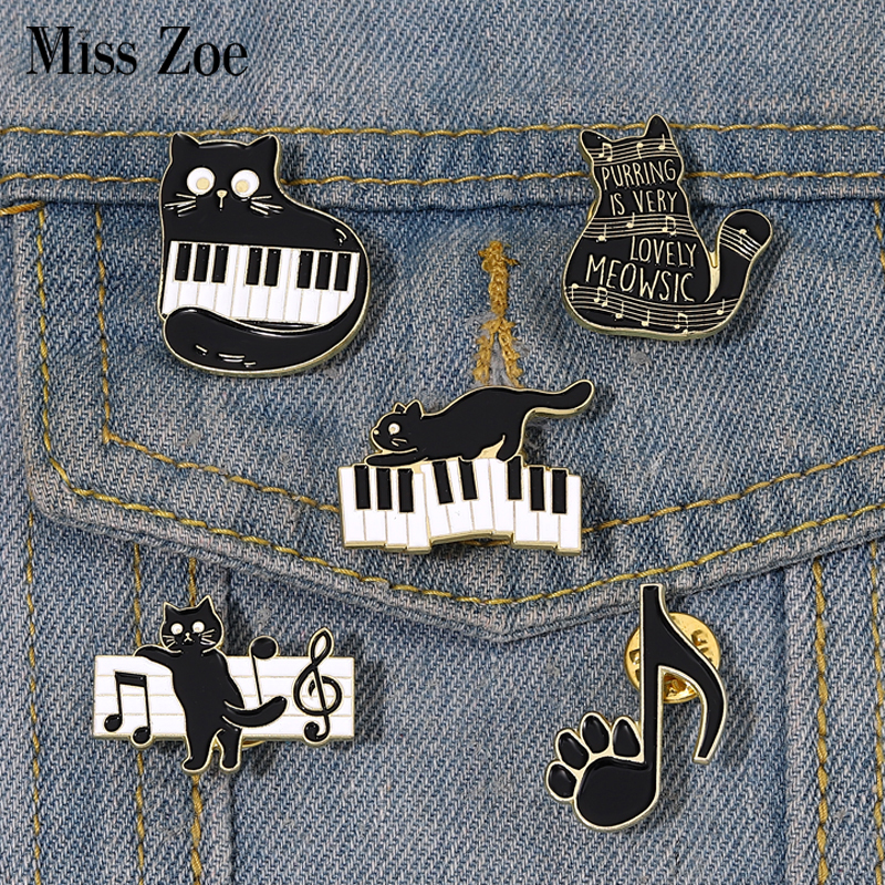 Black And White Keys Enamel Pins On The Piano Cat And Musical Note Brooches Lapel Badges Concert Jewelry Gift For Art Friends
Black And White Keys Enamel Pins On The Piano Cat And Musical Note Brooches Lapel Badges Concert Jewelry Gift For Art Friends