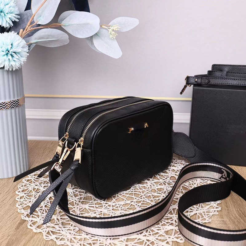 pa designer luxury shoulder bag women leather crossbody purse fashion square messenger bags lady double zip camera handbag, Red
pa designer luxury shoulder bag women leather crossbody purse fashion square messenger bags lady double zip camera handbag, Red