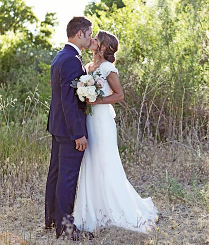 Simple Country Wedding Dresses A e V Neck Lace Chiffon Short Sleeve Sweep Train Cheap Bridal Gowns Custom Made
