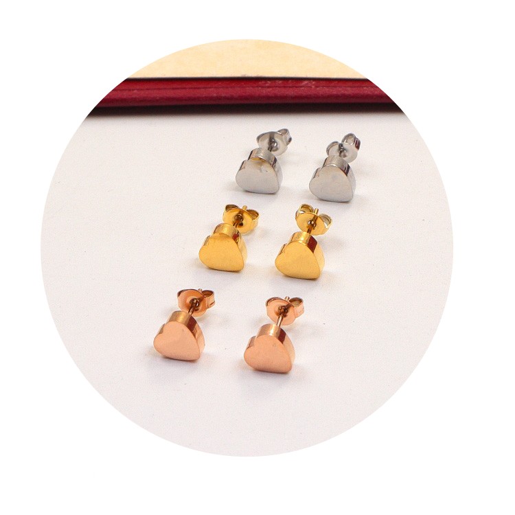 Lux designer small simple women heart love studs Classic design Stainless Steel elegant jewelry girls earrings Jewel
Lux designer small simple women heart love studs Classic design Stainless Steel elegant jewelry girls earrings Jewel