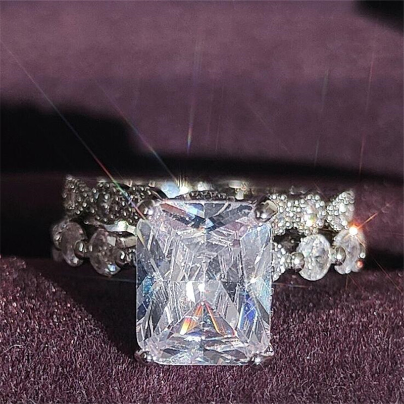 Choucong Brand Wedding Rings Luxury Jewelry 925 Sterling Silver Princess Cut White Topaz Moissanite Diamond Gemstones Party Women Engagement Bridal Ri