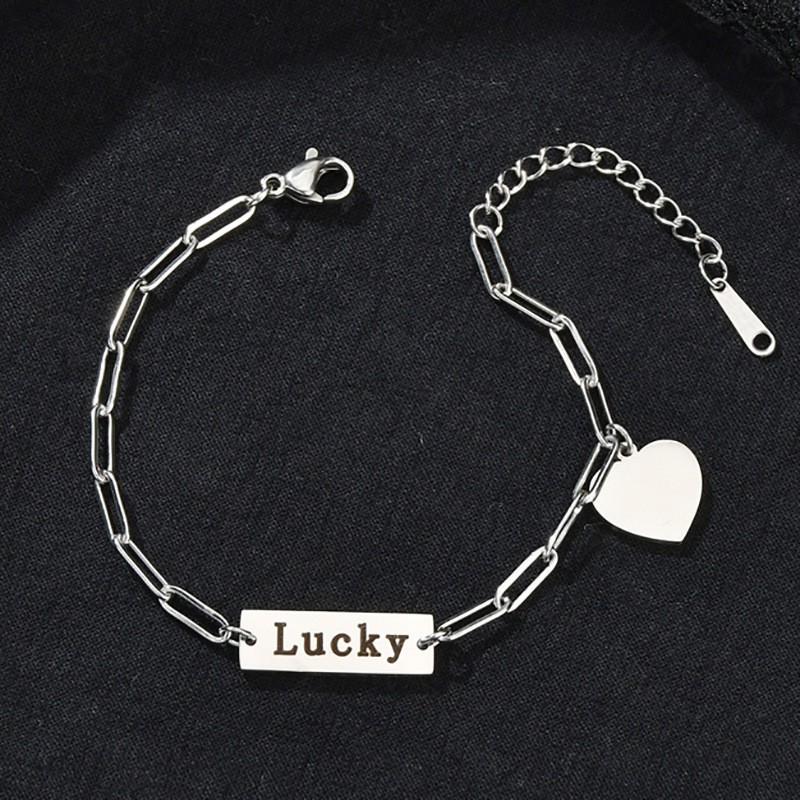 designer bracelets for women clovers woman jewelry bangle ice out custom link chain jewellery long strip geometric love creative LUCKY temperament female bracelet
designer bracelets for women clovers woman jewelry bangle ice out custom link chain jewellery long strip geometric love creative LUCKY temperament female bracelet