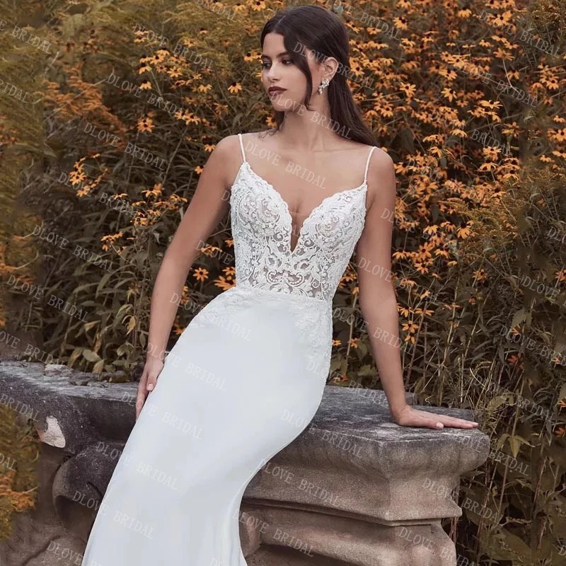 Real Image Lace Mermaid Wedding Dress 2022 Spaghetti Straps V-Neck Backless Bridal Gown