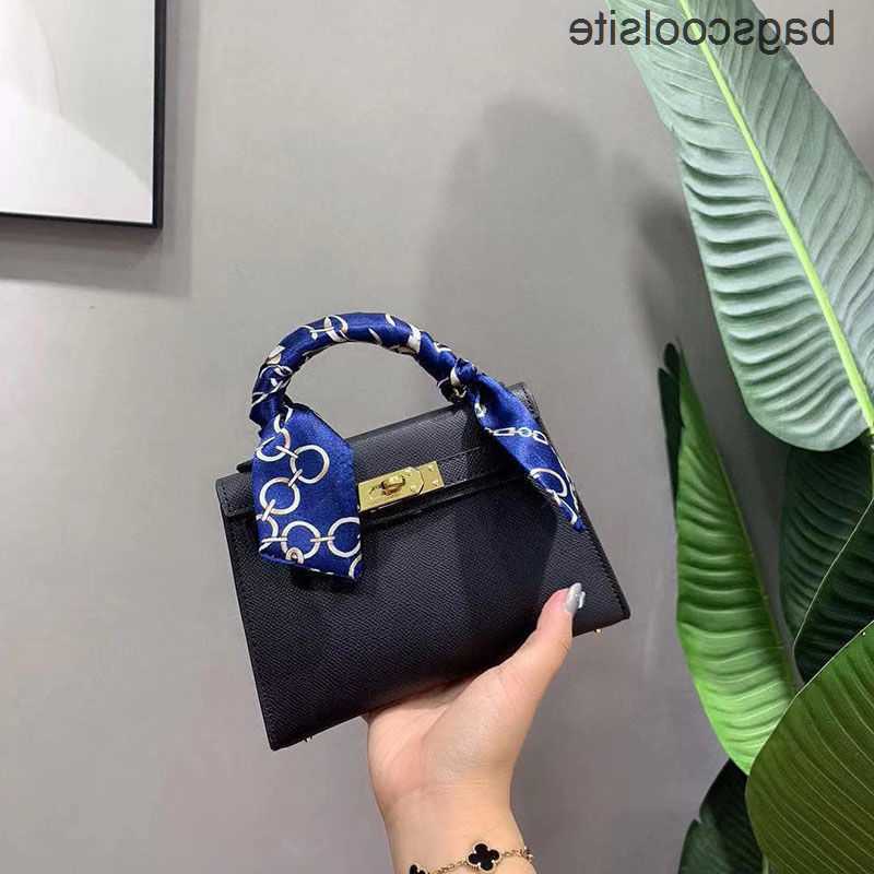 herme handbags Herme Mini Generation Designer Leather Bag 2023 Second Mini Bags Palm Pattern Cross Fashion One Shoulder Handbag 2whh DQT8, Red
herme handbags Herme Mini Generation Designer Leather Bag 2023 Second Mini Bags Palm Pattern Cross Fashion One Shoulder Handbag 2whh DQT8, Red