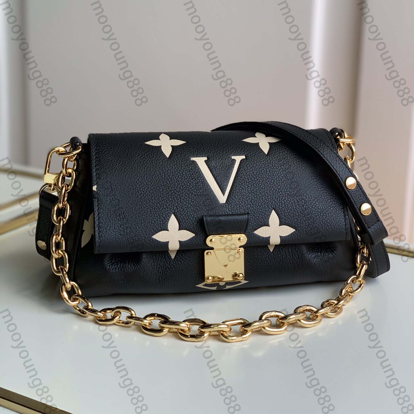 12A Upgrade Mirror Quality Designer Small Flap Bag 24cm Womens Genuine Leather Favorite Handbags Black Embossed Purse Luxurys Shoulder Strap Chain Bag With Box