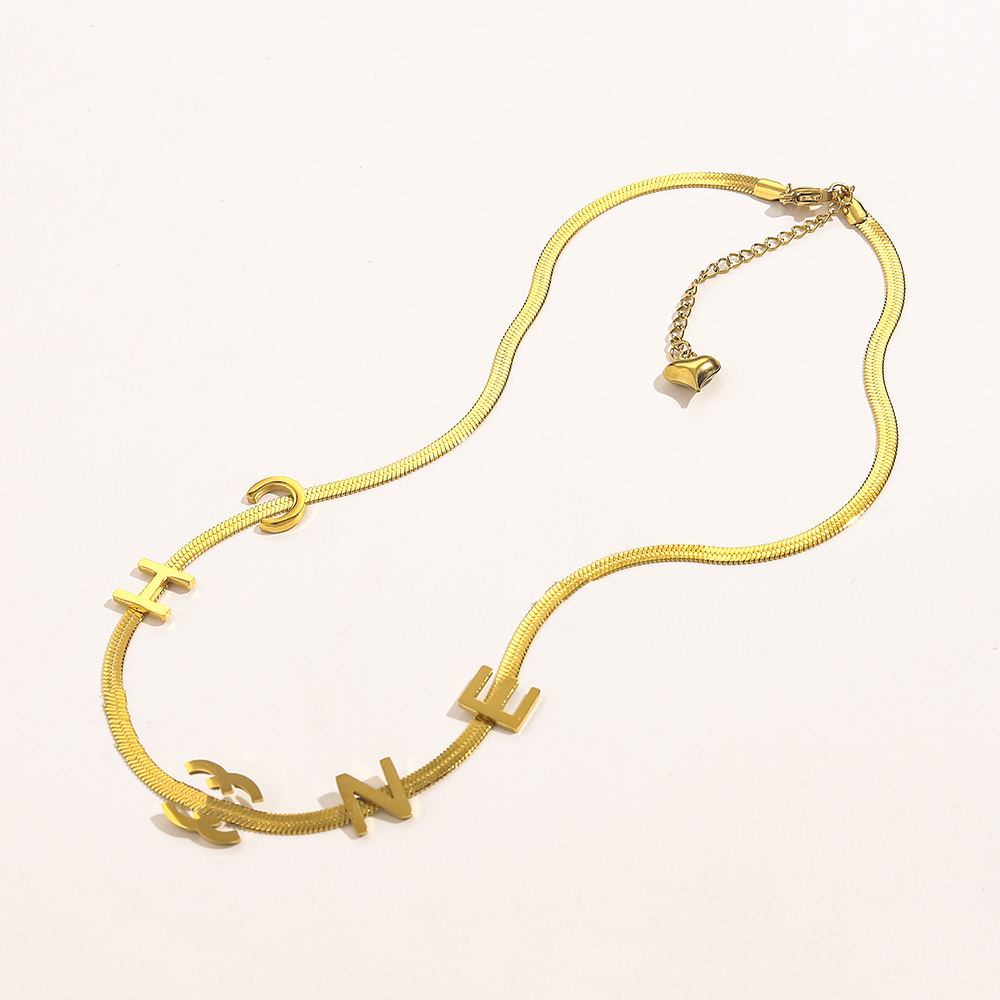 Popular Brand Pendant Necklaces Fashion Letter Necklace 18k Gold Plated Necklace Stainless Steel Luxury Gift Jewelry Accessories Couple Style
Popular Brand Pendant Necklaces Fashion Letter Necklace 18k Gold Plated Necklace Stainless Steel Luxury Gift Jewelry Accessories Couple Style