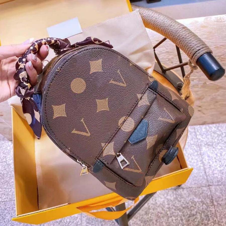 Mens Women Designer Small Backpacks Evening Bags With Letters Fashion Mini Travel Bags Lady Cute Crossboby Handbags withs Gift Box