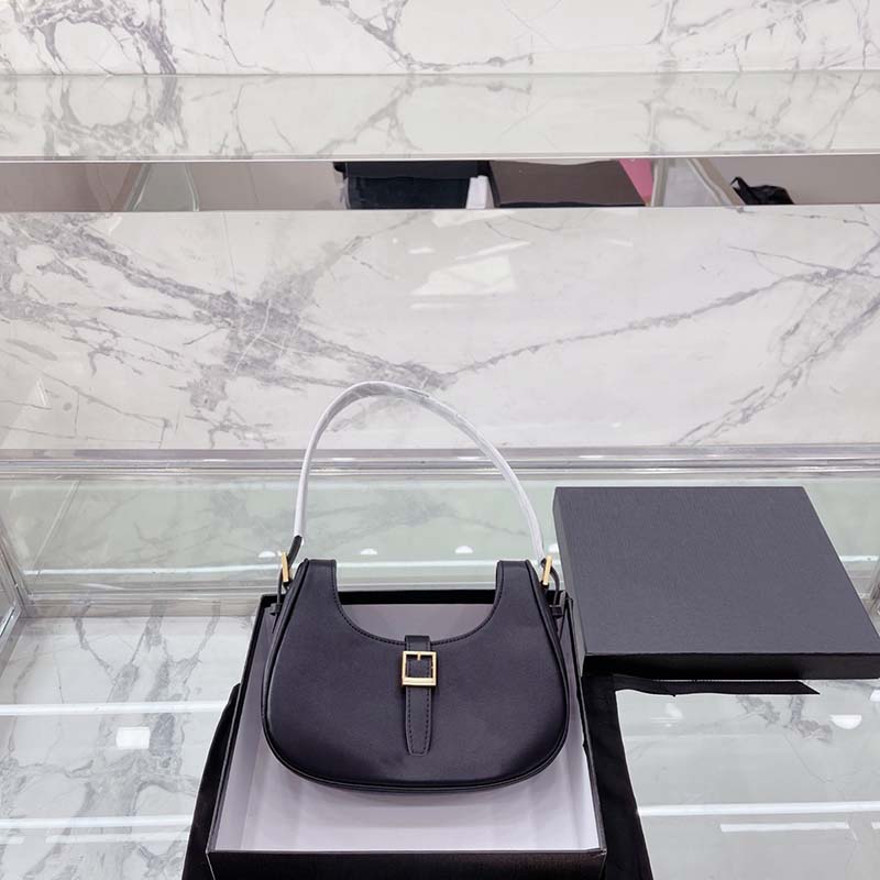 Bags designer bags makeup for women new single shoulder messenger hand women's bag leather womens shoulders letter handbags change wallets classic Christmas, Pink
Bags designer bags makeup for women new single shoulder messenger hand women's bag leather womens shoulders letter handbags change wallets classic Christmas, Pink