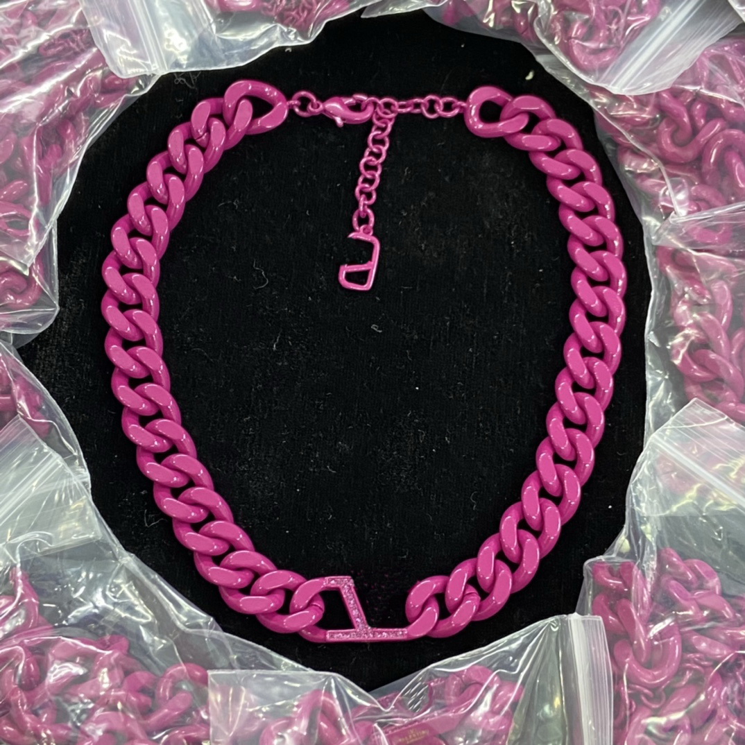 Rose Red CubaThick Chain Choker Necklaces Women Lady Copper Crude mania Chain Necklace Jewelry Gifts VAN2 --04 Party birthday gift
Rose Red CubaThick Chain Choker Necklaces Women Lady Copper Crude mania Chain Necklace Jewelry Gifts VAN2 --04 Party birthday gift