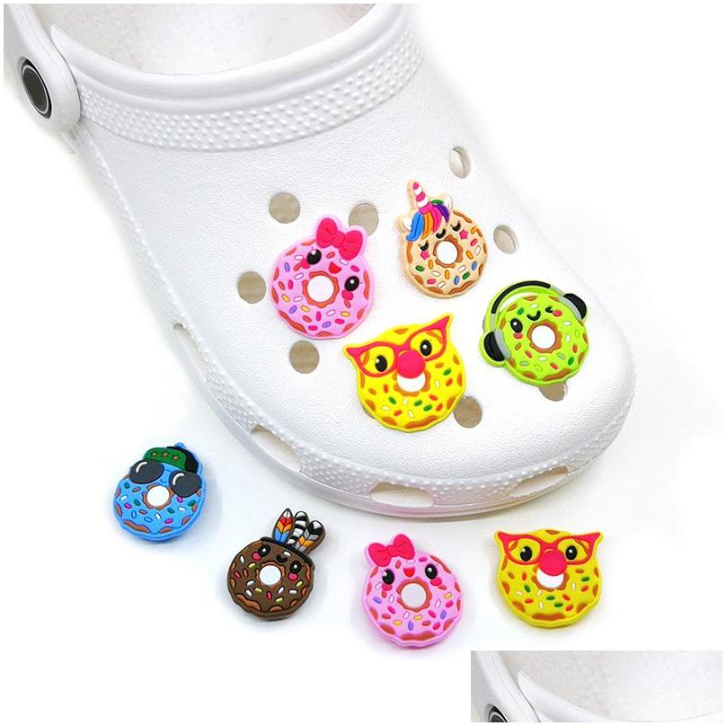 Shoe Parts Accessories Moq 100Plogcs Lovely Donut Cartoon Clog Charms Buckles 2D Soft Rubber Buttons Charm Decorations Fit Dhhmb