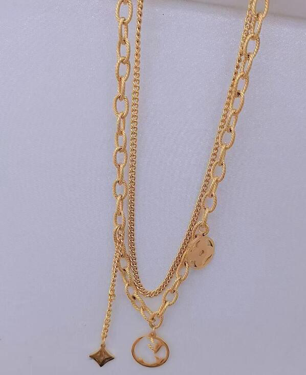 Luxury Design Necklace 18K Gold Plated Stainless Steel Necklaces Choker Chain Letter Pendant Fashion Women Jewelry Accessories Gift
Luxury Design Necklace 18K Gold Plated Stainless Steel Necklaces Choker Chain Letter Pendant Fashion Women Jewelry Accessories Gift