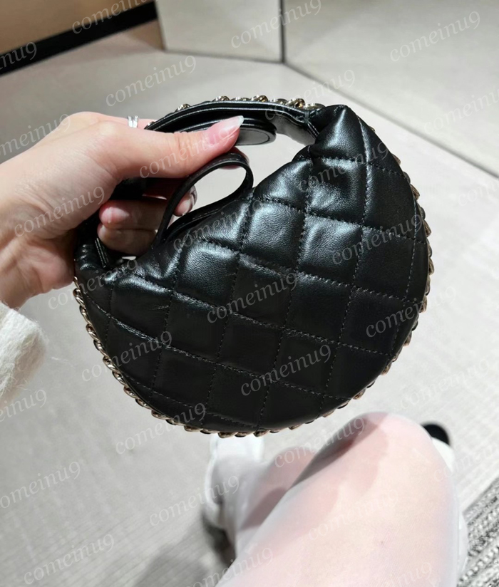 Excellent Quality 23c Square Round Chain Bag Goatskin Pouch Clutch Black Women Belt Quilted Lambskin Crossbody Bags Purse Box Designer Handbags with box
Excellent Quality 23c Square Round Chain Bag Goatskin Pouch Clutch Black Women Belt Quilted Lambskin Crossbody Bags Purse Box Designer Handbags with box