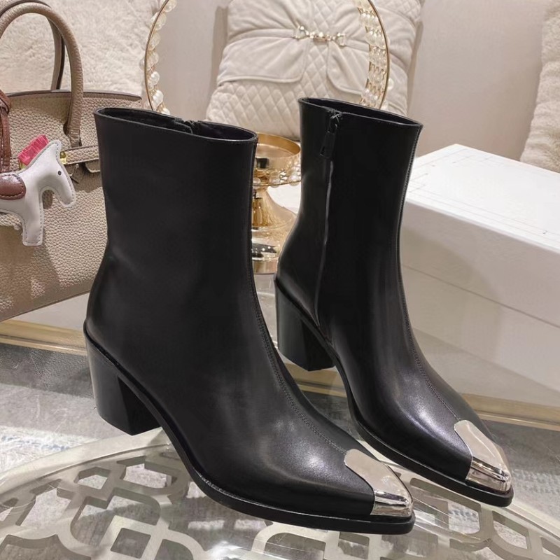 side Fashion Boots designer zipper booties motorcycle ladies pointed black leather gold buckle spring and autumn high-quality leisure work, As pic
side Fashion Boots designer zipper booties motorcycle ladies pointed black leather gold buckle spring and autumn high-quality leisure work, As pic