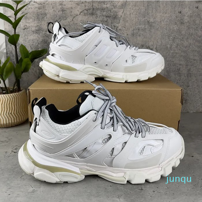Luxury brand Designer Men Women Casual Shoes Triple white black Sneakers leather Trainer Nylon Printed Platform trainers
Luxury brand Designer Men Women Casual Shoes Triple white black Sneakers leather Trainer Nylon Printed Platform trainers