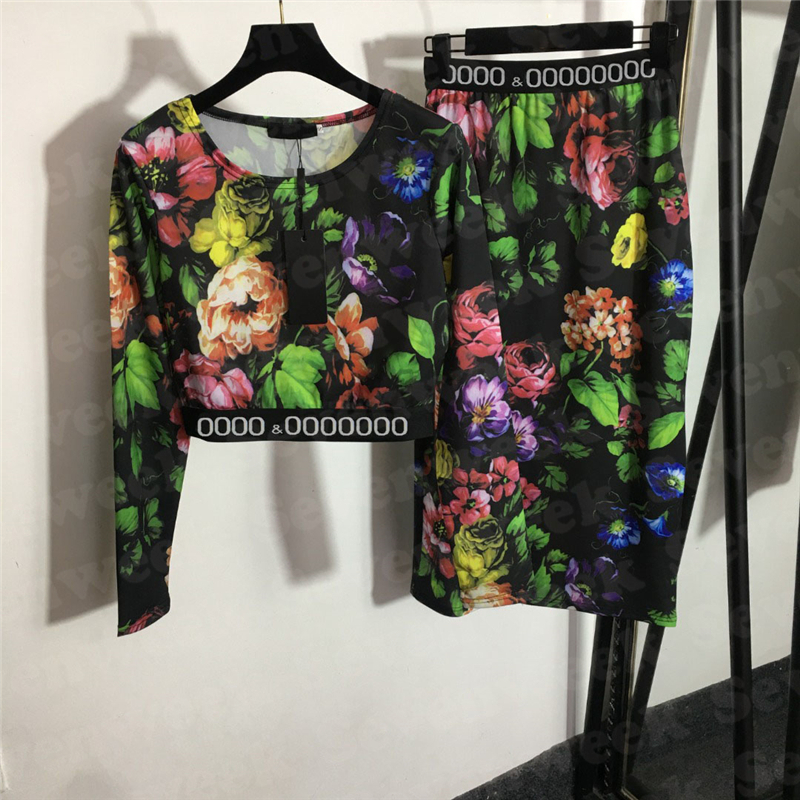 Flower Print Tops Dress Two Piece Women Fashion Short Style T Shirts High Waist Split Skirts For Party Nightclub, Black
Flower Print Tops Dress Two Piece Women Fashion Short Style T Shirts High Waist Split Skirts For Party Nightclub, Black