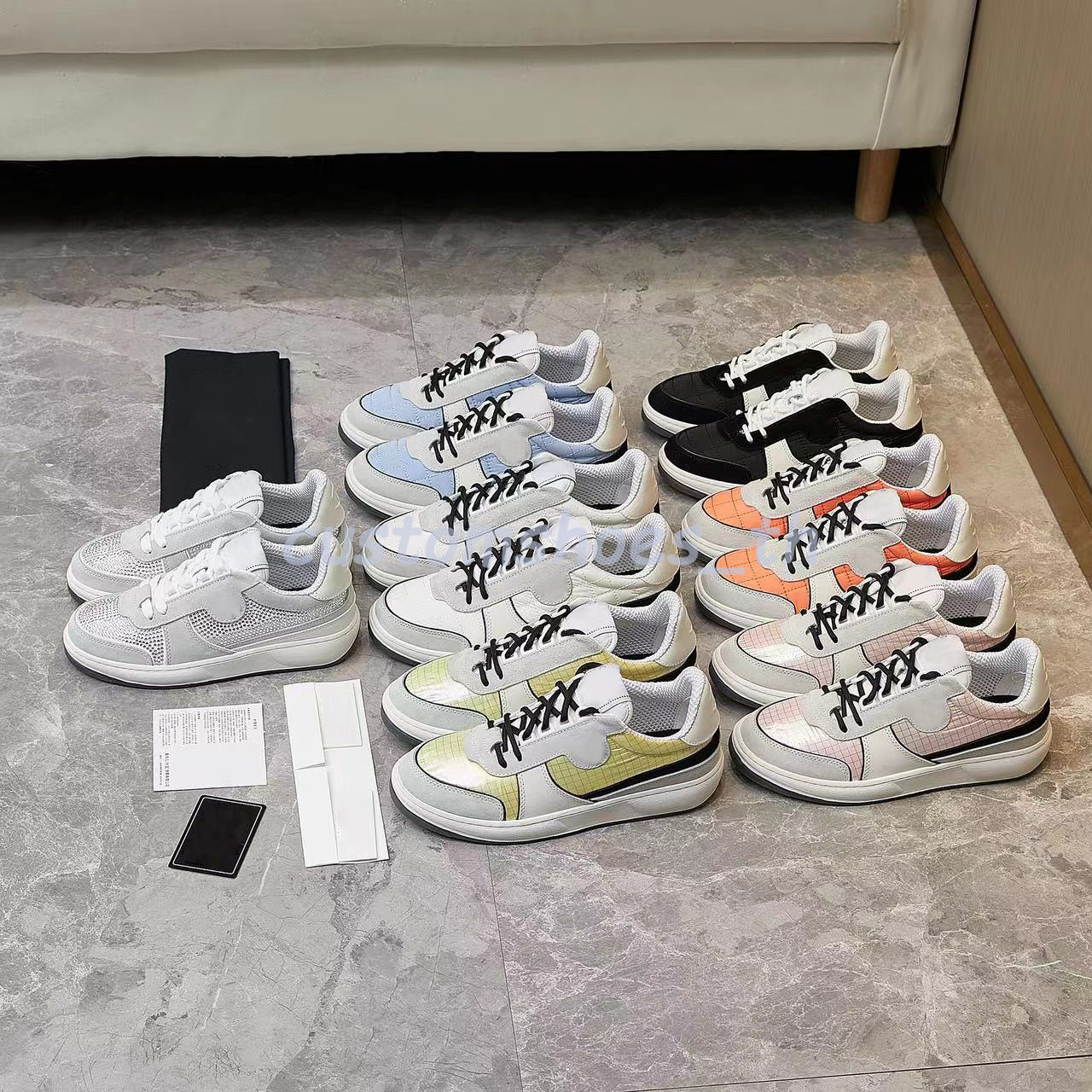 Designer Calfskin Casual Shoes Men Women Platform Reflective Sneakers Luxury Suede Leather Trainers Sneaker Rhinestone Decoration 35-46
Designer Calfskin Casual Shoes Men Women Platform Reflective Sneakers Luxury Suede Leather Trainers Sneaker Rhinestone Decoration 35-46