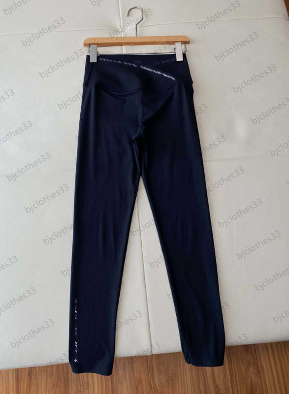 Women Pants Elastic Breathable Fabric Tight Plastic Leggings Pant Irregular Waist Design Letters Printed slim Trousers Brand comfort Woman Apparel 1970
Women Pants Elastic Breathable Fabric Tight Plastic Leggings Pant Irregular Waist Design Letters Printed slim Trousers Brand comfort Woman Apparel 1970