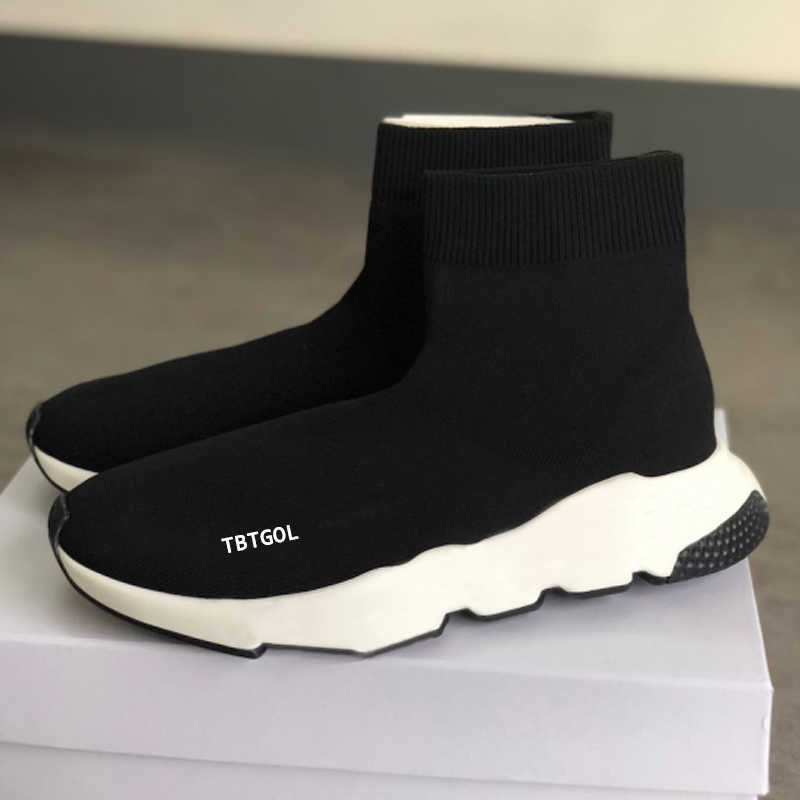 2022 Sock Boots Runner Knit Socks Platform Sneaker Men Women Designer Black White Brown Ruby Graffiti Runners Shoes Casual Trainers With Box NO017A 
2022 Sock Boots Runner Knit Socks Platform Sneaker Men Women Designer Black White Brown Ruby Graffiti Runners Shoes Casual Trainers With Box NO017A