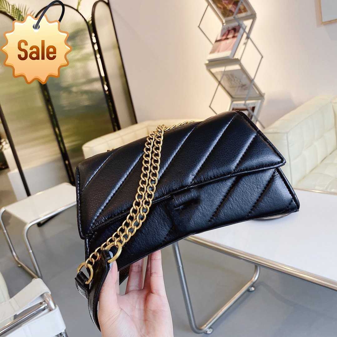 Brand Designer Shoulder Bags Women's Fashion Texture Hourglass Bag Multi-functional Portable Single Shoulder Crossbody Bag Gift Box Factory Direct Sale
Brand Designer Shoulder Bags Women's Fashion Texture Hourglass Bag Multi-functional Portable Single Shoulder Crossbody Bag Gift Box Factory Direct Sale