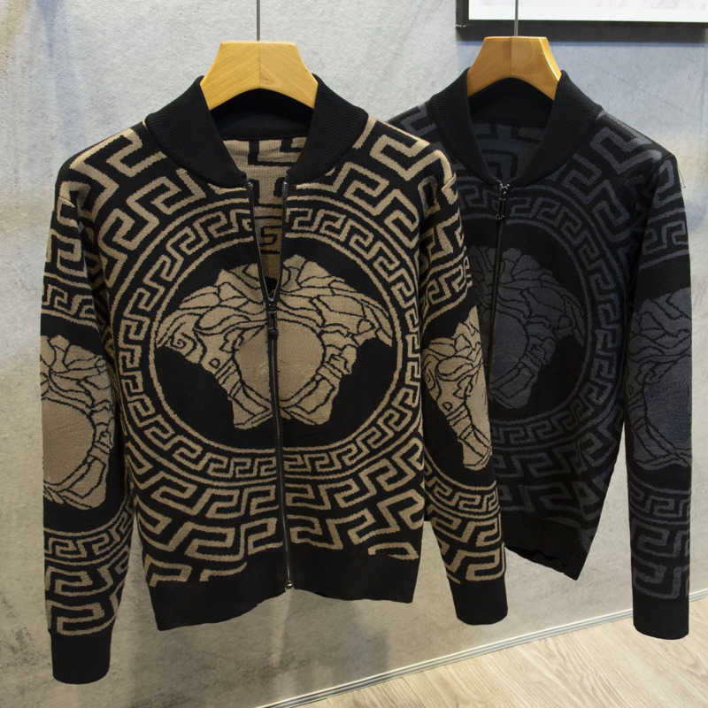 Autumn winter designer jacket thick jacquard cardigan coat stand collar men women knitted sweater zipper handsome knittedshirt, Apricot
Autumn winter designer jacket thick jacquard cardigan coat stand collar men women knitted sweater zipper handsome knittedshirt, Apricot