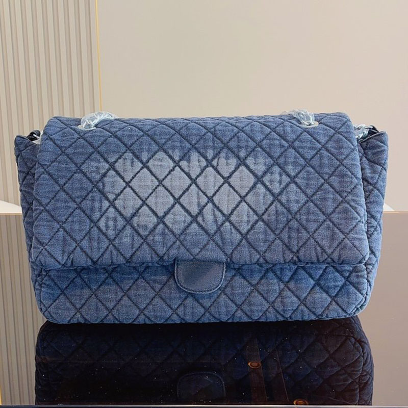 CC Bags Luxury Brand Cross Body Denim Women High Capacity Tote Bag Trend Matelasse Quired Classic Flap Crossbody Vintage Handbag Portable Po, Blue
CC Bags Luxury Brand Cross Body Denim Women High Capacity Tote Bag Trend Matelasse Quired Classic Flap Crossbody Vintage Handbag Portable Po, Blue