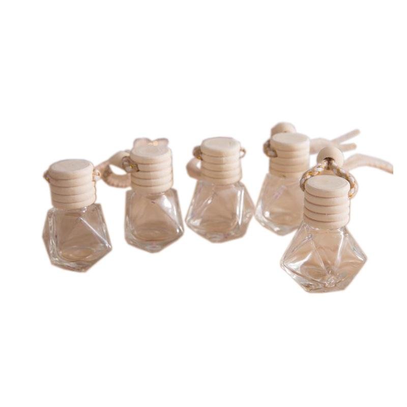 Rhombic Essential Oils Diffusers Car Pendant Perfume Bottle Glass Ornaments Empty Bottles Round Wooden Lid Air Freshener Whole5776982