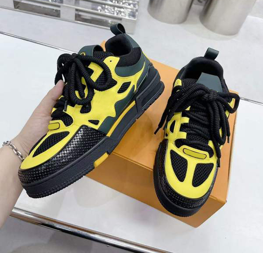 2022 Men Women Dress Shoes Monograms Double laces Flower mesh calf leather suede outsole Winter Skate Sneaker Designer Luxurys Fashion Ladies Sports Shoes Size 35-45, Customized
2022 Men Women Dress Shoes Monograms Double laces Flower mesh calf leather suede outsole Winter Skate Sneaker Designer Luxurys Fashion Ladies Sports Shoes Size 35-45, Customized