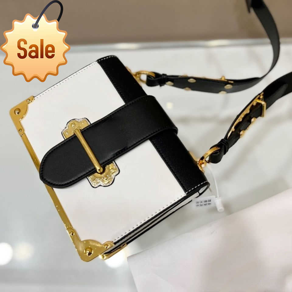 Women's luxury designer shoulder bags fashion texture cowhide messenger bag patchwork color single shoulder crossbody bag gift box packaging Factory Direct Sale, Early spring
Women's luxury designer shoulder bags fashion texture cowhide messenger bag patchwork color single shoulder crossbody bag gift box packaging Factory Direct Sale, Early spring