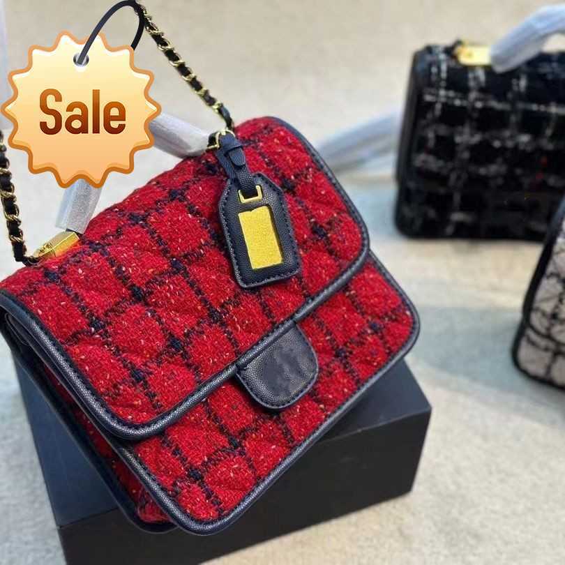 Women's Brand Designer Shoulder Bags 2023 New Fashion Braid Cross-body Bag Versatile Portable Envelope Package Factory Direct Sales, Black
Women's Brand Designer Shoulder Bags 2023 New Fashion Braid Cross-body Bag Versatile Portable Envelope Package Factory Direct Sales, Black
