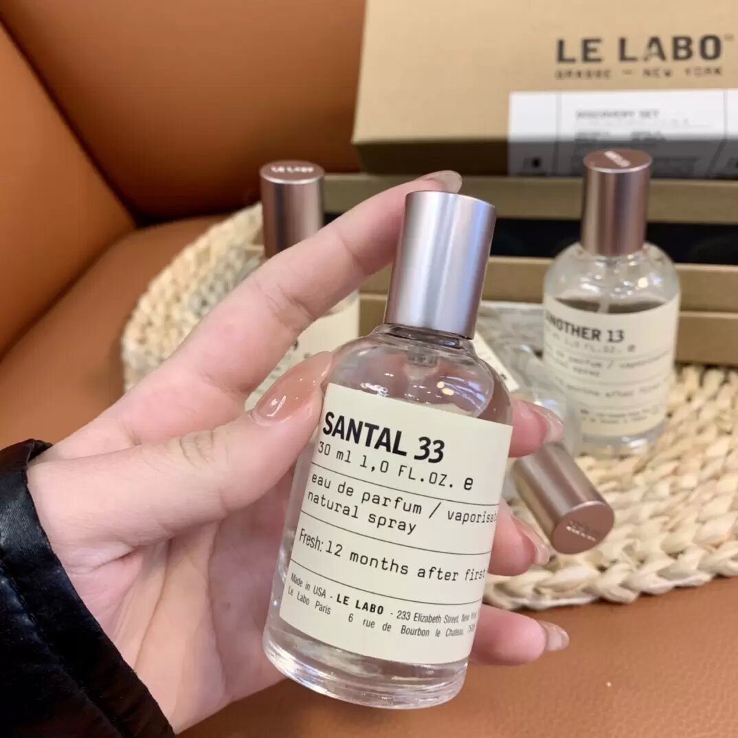 Le Labo Neutral perfume 100ml Santal 33 Bergamote 22 Rose 31 The Noir 29 Long Brand Eau De Parfum Lasting fragrance fast ship
Le Labo Neutral perfume 100ml Santal 33 Bergamote 22 Rose 31 The Noir 29 Long Brand Eau De Parfum Lasting fragrance fast ship