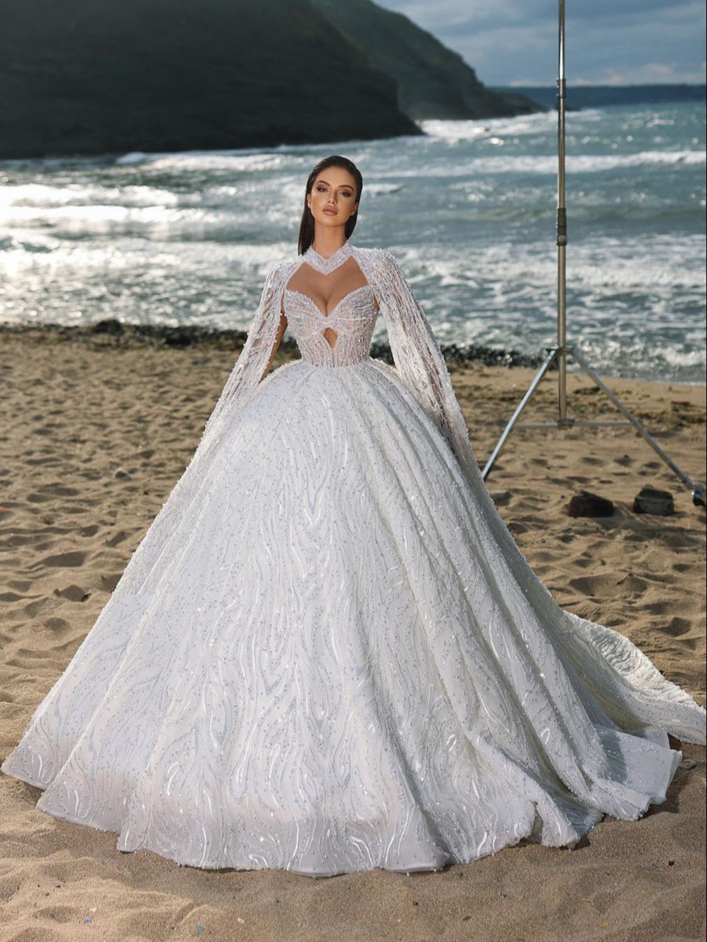 Haute Couture Princess Wedding Dress Sparkly Wraps Long Sleeve Bridal Ball Gowns Sequins Beads Custom Made Robes