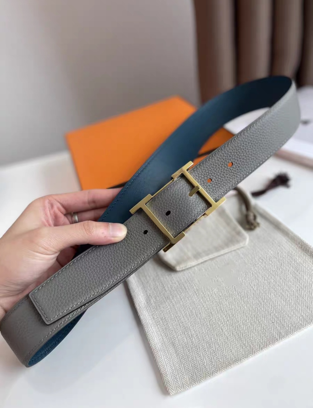 Leather luxury men's Belts designer belt for woman Leather Black gold and silver belts buckle for men classic casual men's belt width 3.2/3.8CM, Customize
Leather luxury men's Belts designer belt for woman Leather Black gold and silver belts buckle for men classic casual men's belt width 3.2/3.8CM, Customize