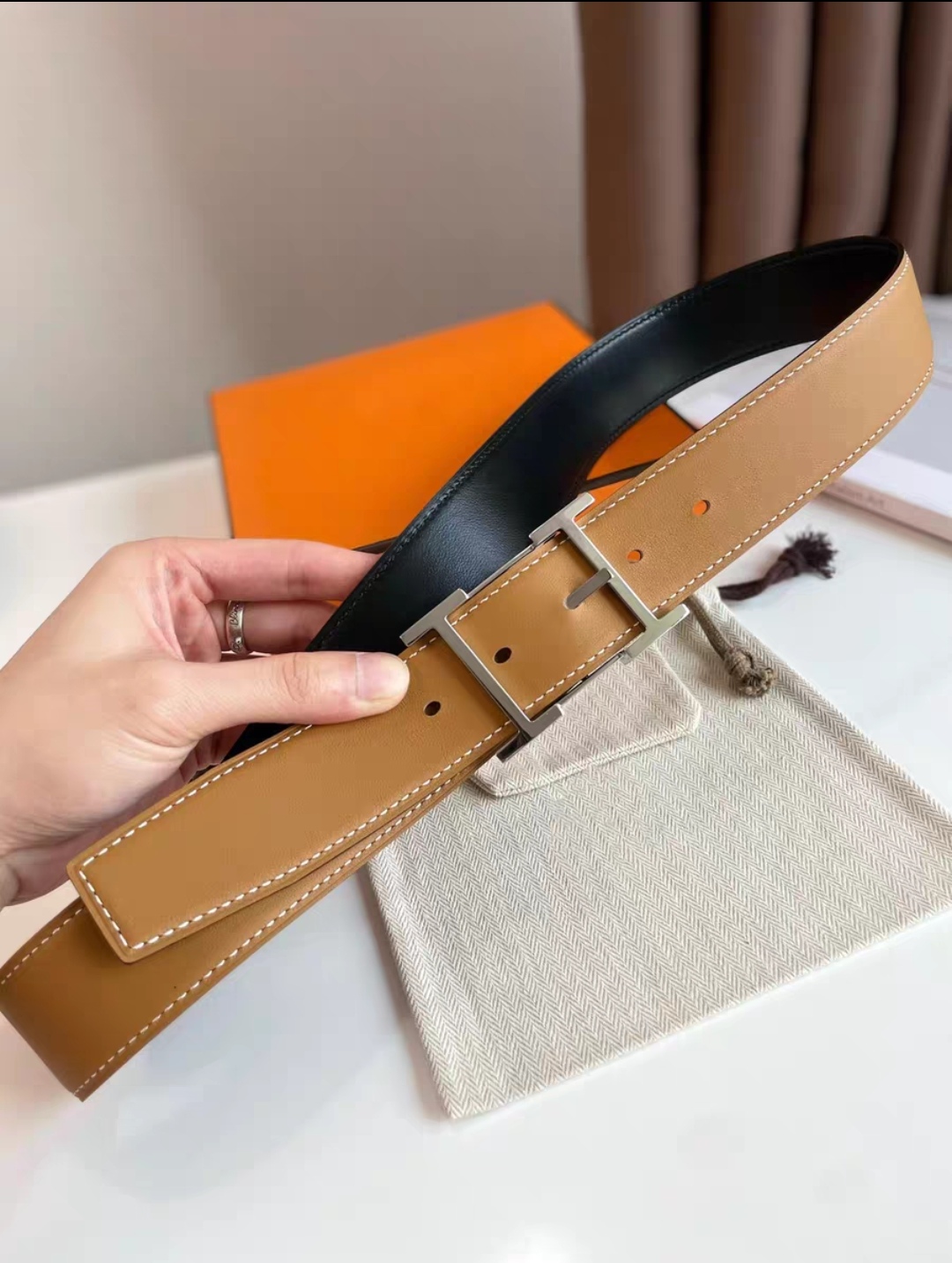 Leather luxury men's Belts designer belt for woman Leather Black gold and silver belts buckle for men classic casual men's belt width 3.2/3.8CM he02, Customize
Leather luxury men's Belts designer belt for woman Leather Black gold and silver belts buckle for men classic casual men's belt width 3.2/3.8CM he02, Customize