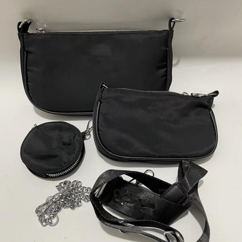 Hot Luxurys Designer Classical Triangle label Crossbody bag Womens Shoulder bag Banquet Shopping Wedding Leisure Business Package latest model, Clear
Hot Luxurys Designer Classical Triangle label Crossbody bag Womens Shoulder bag Banquet Shopping Wedding Leisure Business Package latest model, Clear