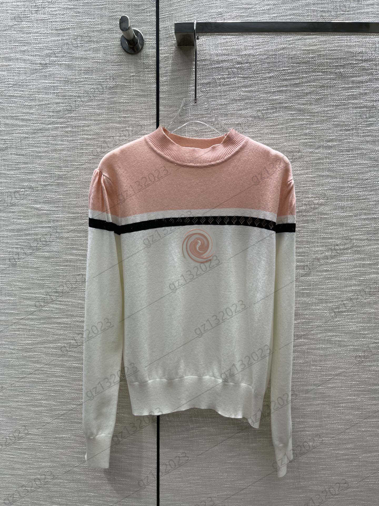 Womens Sweaters Chest Contrasting Color Striped Print Thread Round Collar Pullover Knit Sweater Standard Long Sleeves Knitwear Joker Women Clothes 2 Colors
Womens Sweaters Chest Contrasting Color Striped Print Thread Round Collar Pullover Knit Sweater Standard Long Sleeves Knitwear Joker Women Clothes 2 Colors