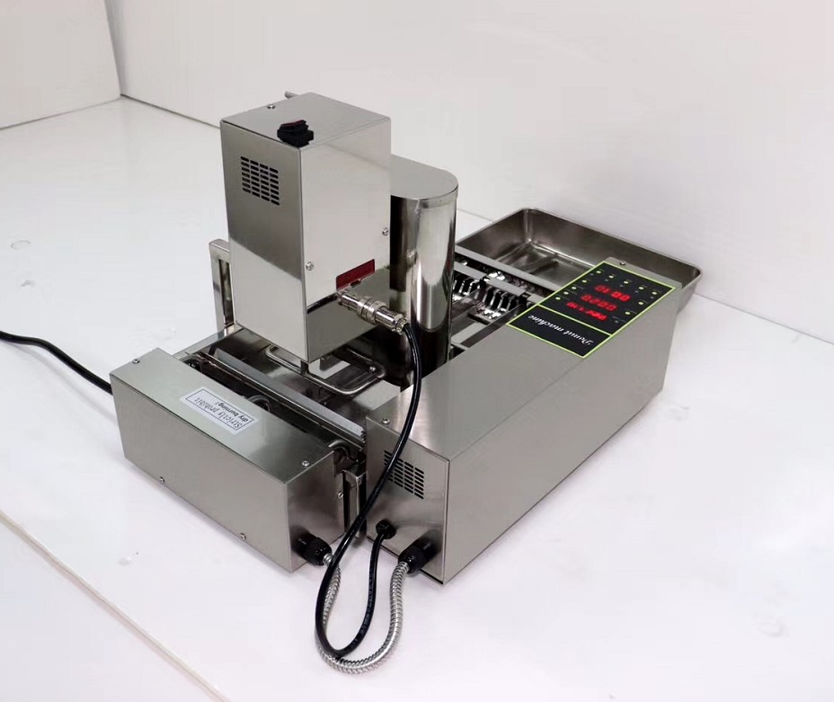 Commercial electric Donut making Machine donut fryer Mini Donut Machine 4 rows Doughnut fryer machine