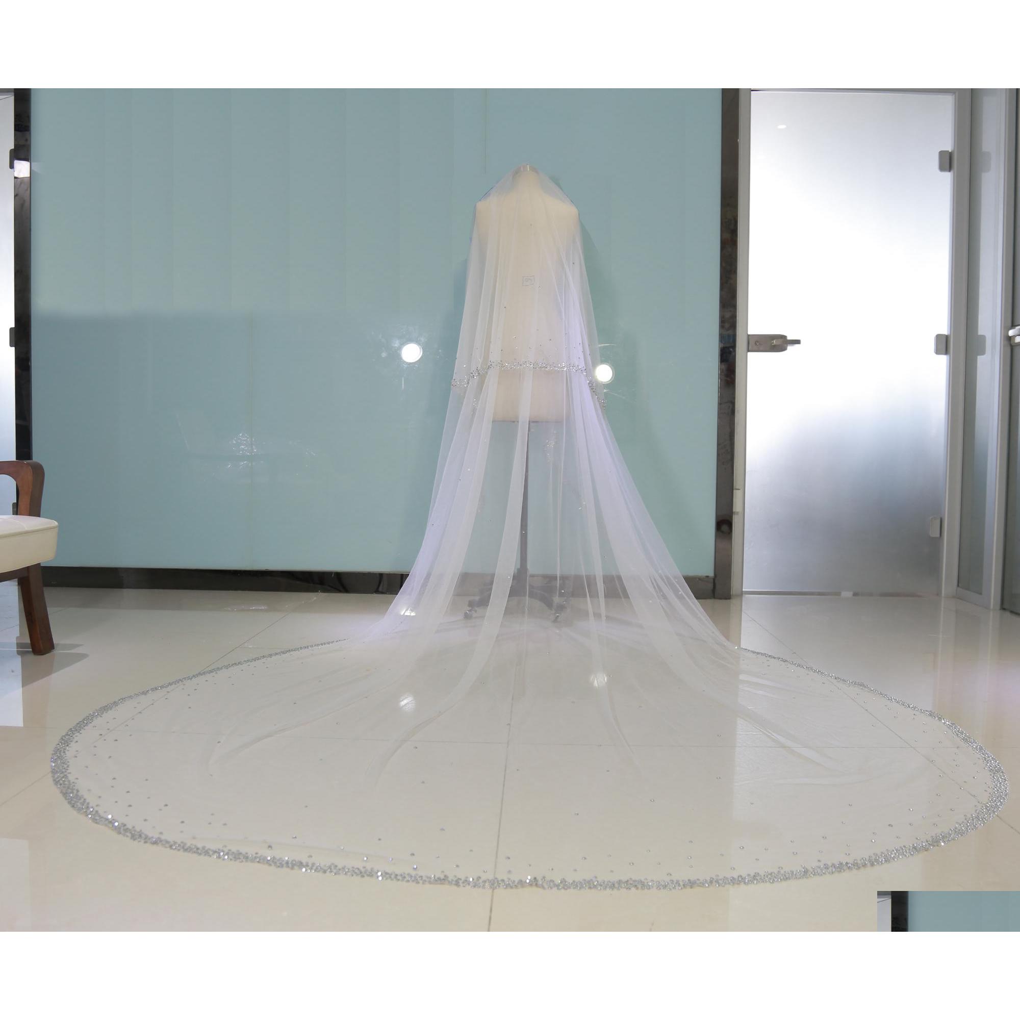 Bridal Veils Real Image Bling Bead Two Layers Luxury High Quality Long Wedding Veil With Comb Drop Delivery Party Events Accessories Dhbno, White
Bridal Veils Real Image Bling Bead Two Layers Luxury High Quality Long Wedding Veil With Comb Drop Delivery Party Events Accessories Dhbno, White