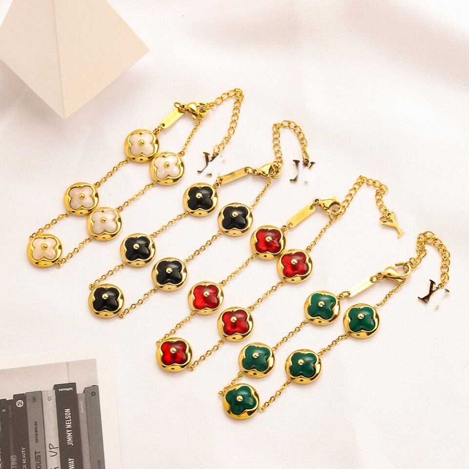Luxury Design Bangles Brand Letter Link Chain Bracelet Necklace Famous Women Stud Earring Stainless Steel Crysatl Rhinestone Wristband Jewerlry Accessories
Luxury Design Bangles Brand Letter Link Chain Bracelet Necklace Famous Women Stud Earring Stainless Steel Crysatl Rhinestone Wristband Jewerlry Accessories