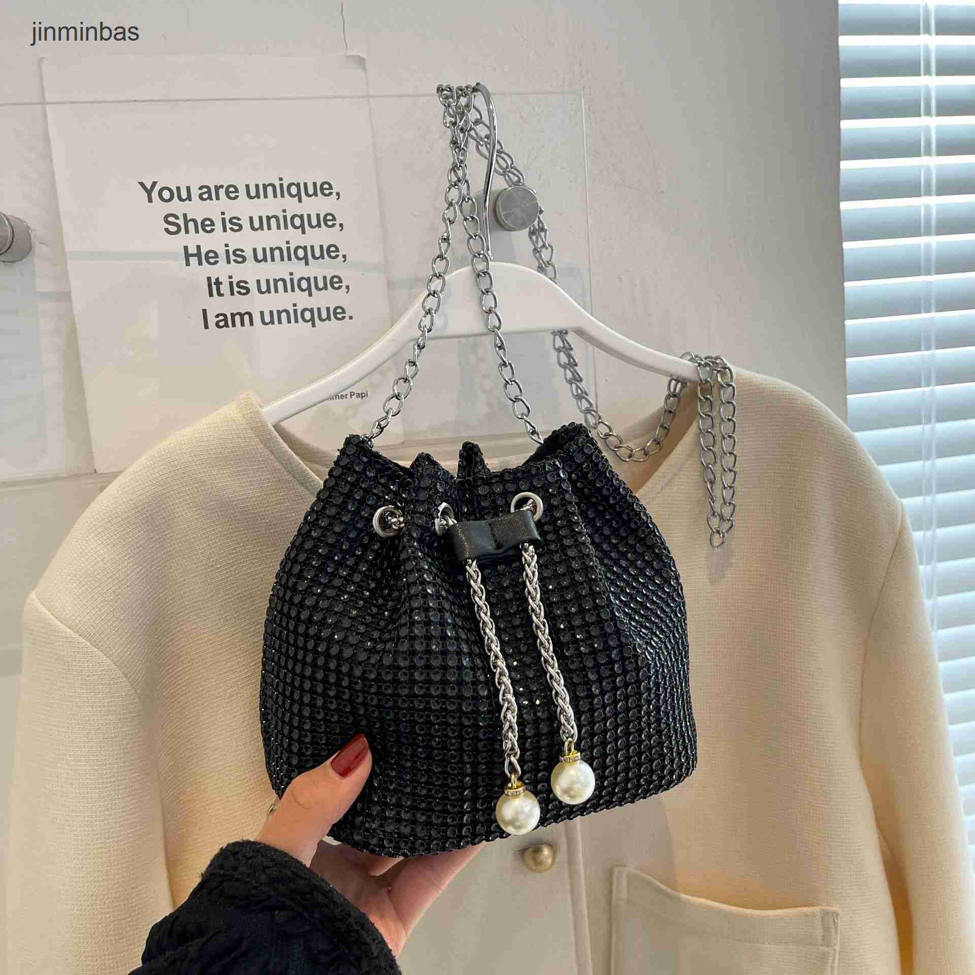 Design Diamond Bag 70% Discount Wholesale and Retail Bucket Women New Korean Fashion Rhintone Shoulder Simple Versatile Chain Crossbody, Black7
Design Diamond Bag 70% Discount Wholesale and Retail Bucket Women New Korean Fashion Rhintone Shoulder Simple Versatile Chain Crossbody, Black7