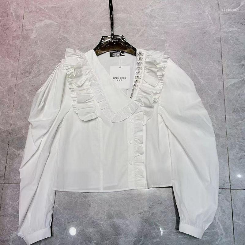 Women's T Shirts Small Sense Of Design Heavy Industry Diamond Inlaid White Shirt Women's Versatile V-neck Ruffle In Spring 2022
Women's T Shirts Small Sense Of Design Heavy Industry Diamond Inlaid White Shirt Women's Versatile V-neck Ruffle In Spring 2022