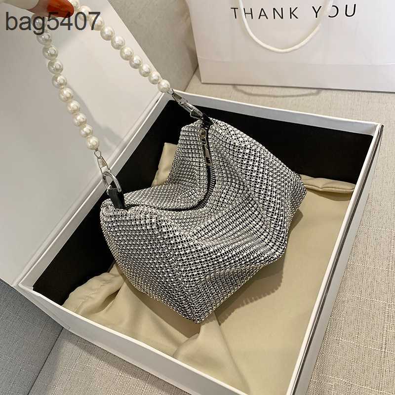 2023 Fashion Diamond Bag 80% Discount Wholesale and Retail Women New Style Personalized Trend Women's Pearl Portable One Shoulder Chain Msenger, Black7
2023 Fashion Diamond Bag 80% Discount Wholesale and Retail Women New Style Personalized Trend Women's Pearl Portable One Shoulder Chain Msenger, Black7